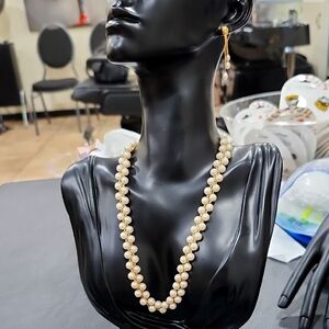 VINTAGE AVON FAUX PEARL and GOLD NECKLACE and EARRINGS SET